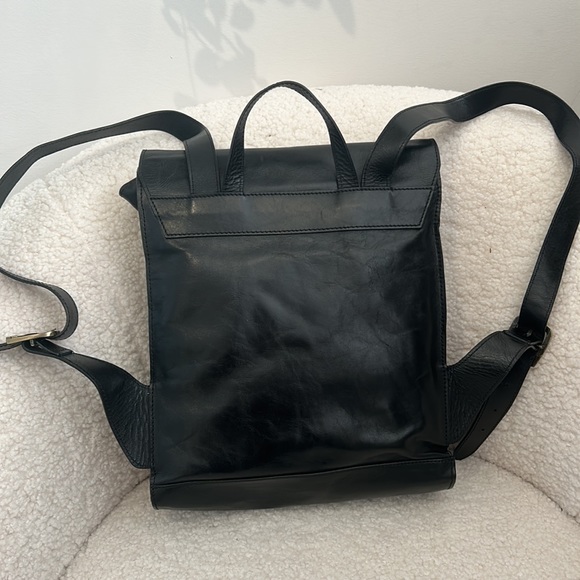 The Old Angler Black Smooth Italian Leather Backpack EUC Like New - Picture 2 of 16